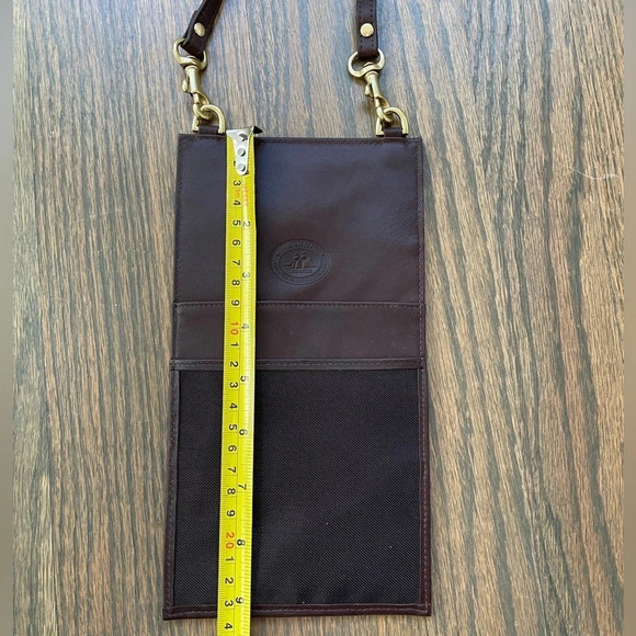 Brahmin Smartphone Document Travel ID Holder Leather - Picture 6 of 9